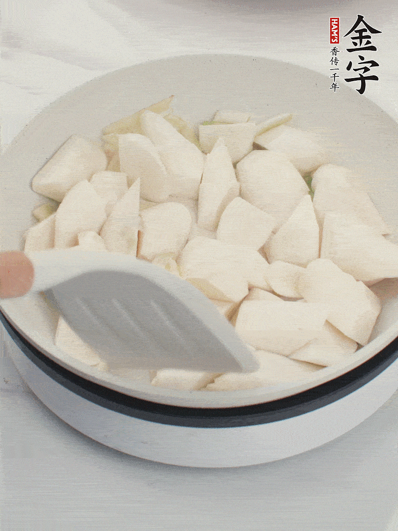 加茭白煸炒。